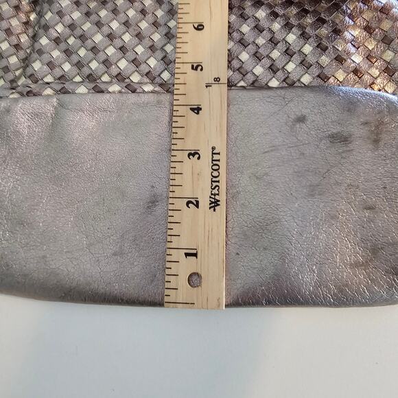 Elliott Lucca Silver Metallic Leather Woven Drawstring Bucket Purse - Picture 7 of 9